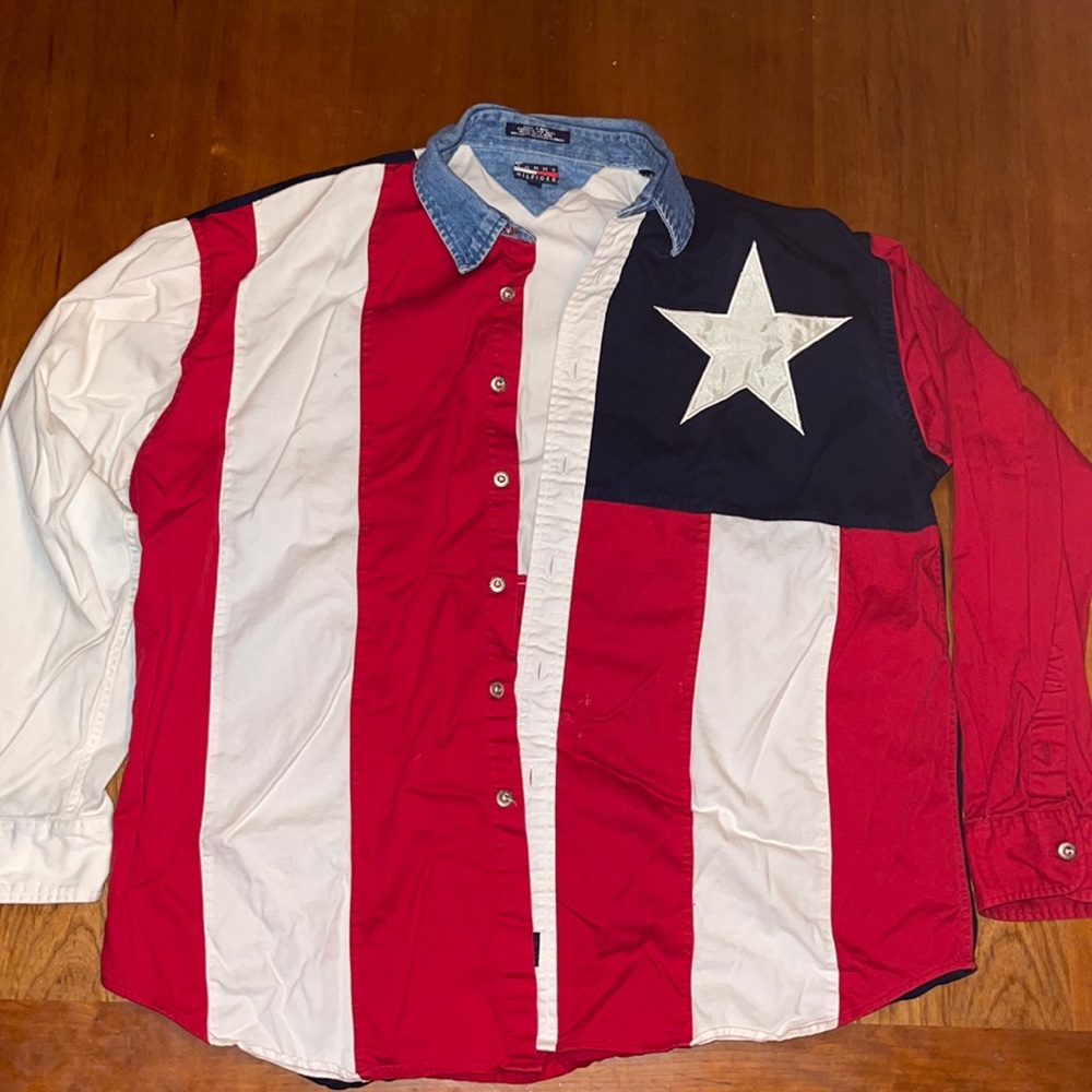 Vintage Tommy Hilfiger button up long sleeve
